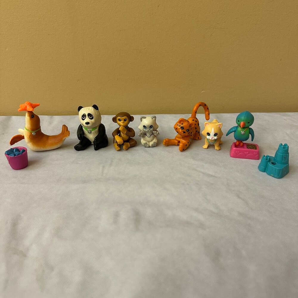 9 pc Vintage Kenner Littlest Pet Shop Figure Bundle